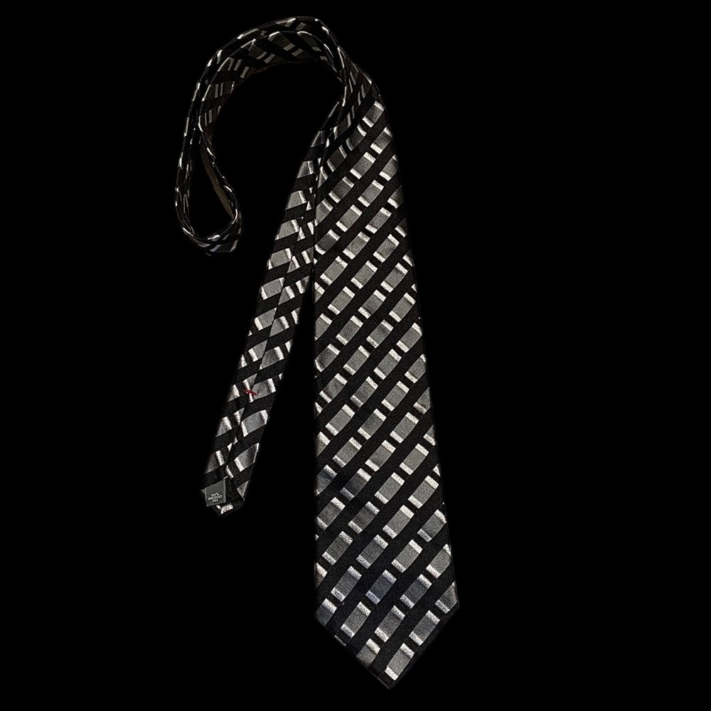 Bugatti 100% imported silk tie